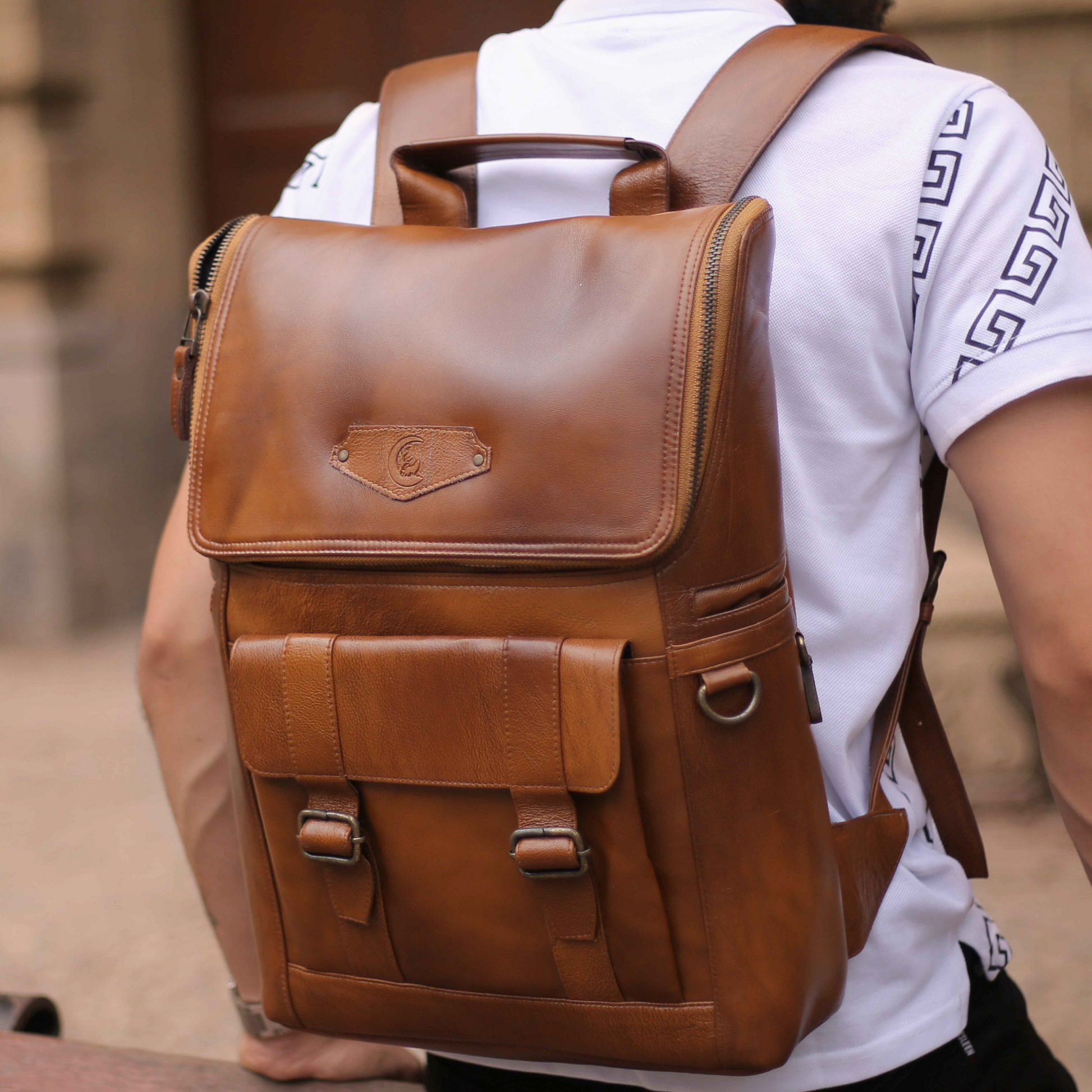 leather backpack brown 01